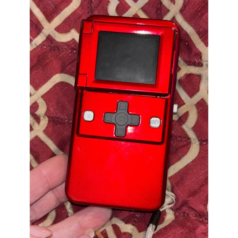 Vivitar DVR 410 Digital Video Recorder Red Metallic Y2K Retro Pocket Camcorder